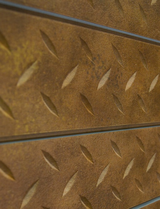 Rust Diamond Plate Textured Slatwall